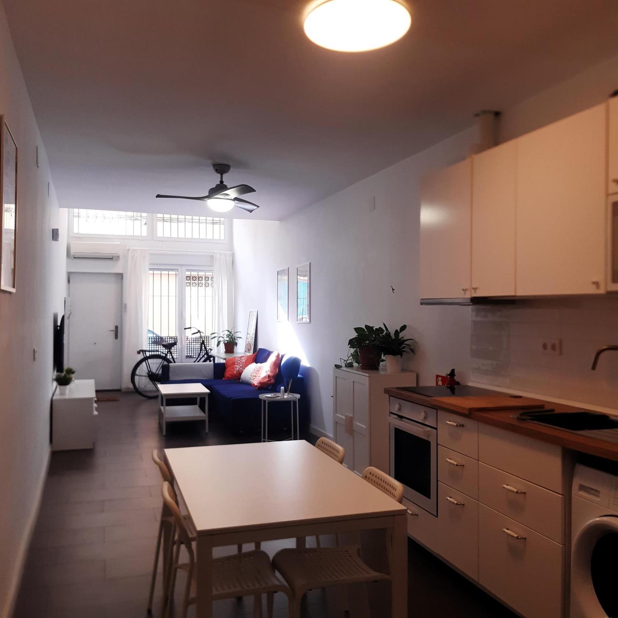 La Caramba Amplio Apartamento En La Playa Málaga Exterior foto